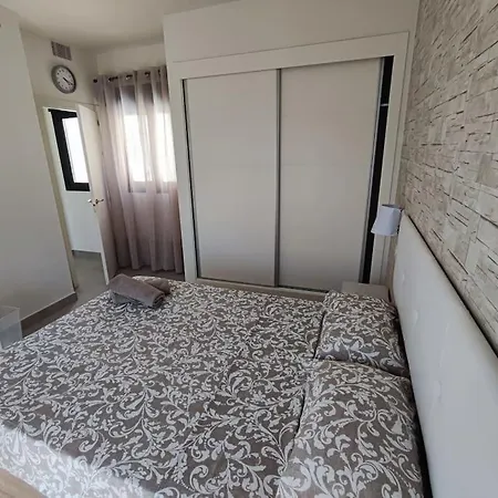 Apartamento Piso Completo-parking Gratuito *
